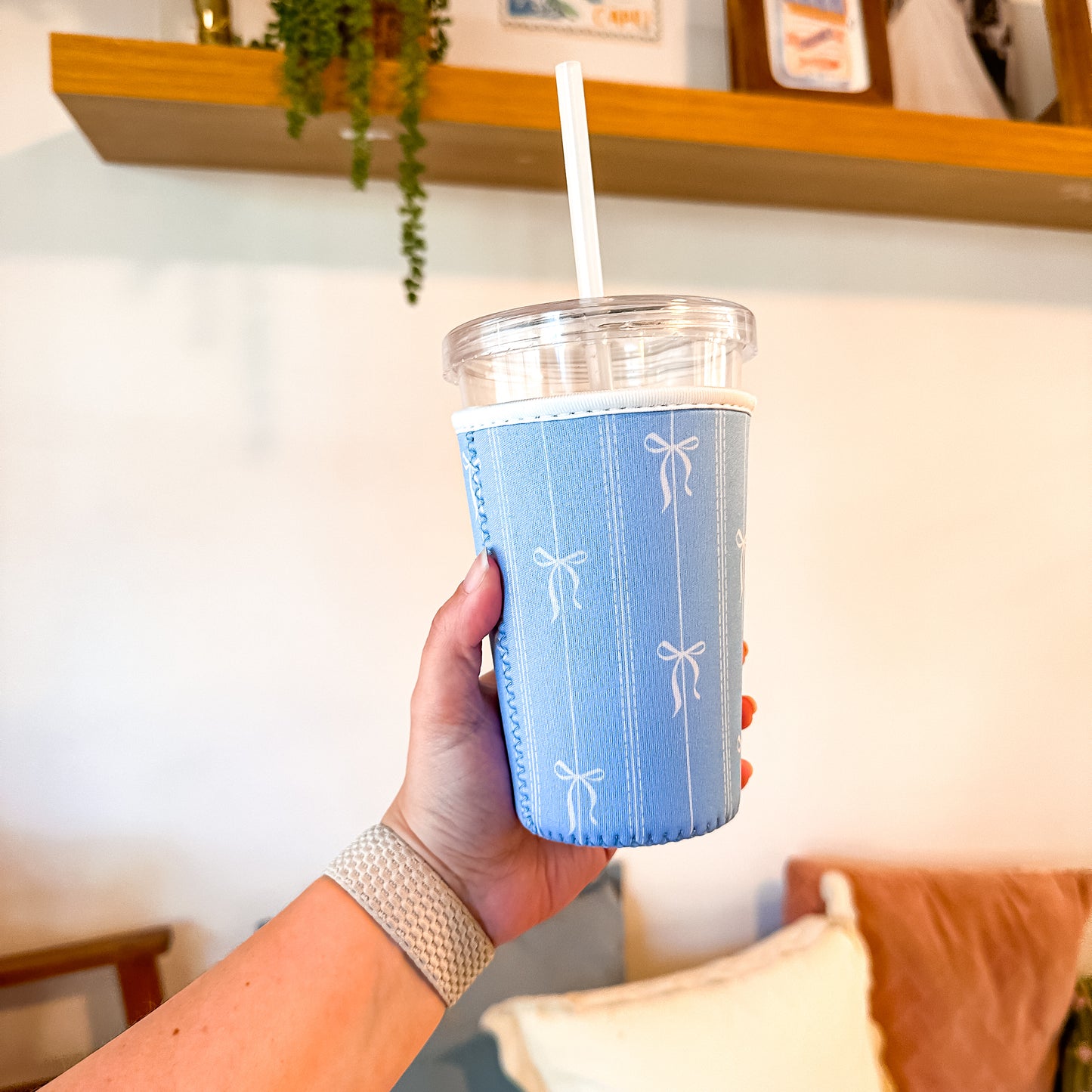 Blue Bows | Reusable Coffee Sleeve
