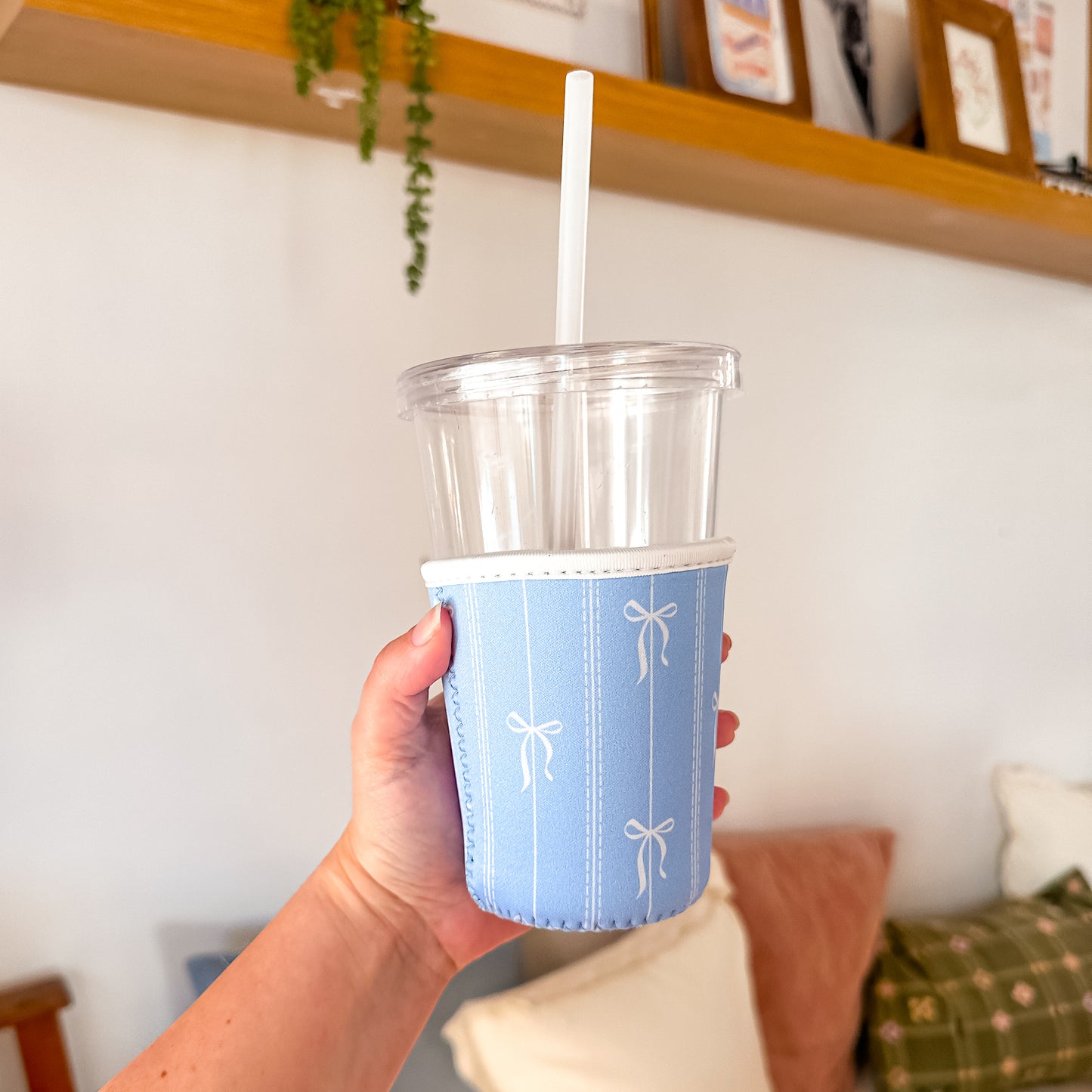 Blue Bows | Reusable Coffee Sleeve