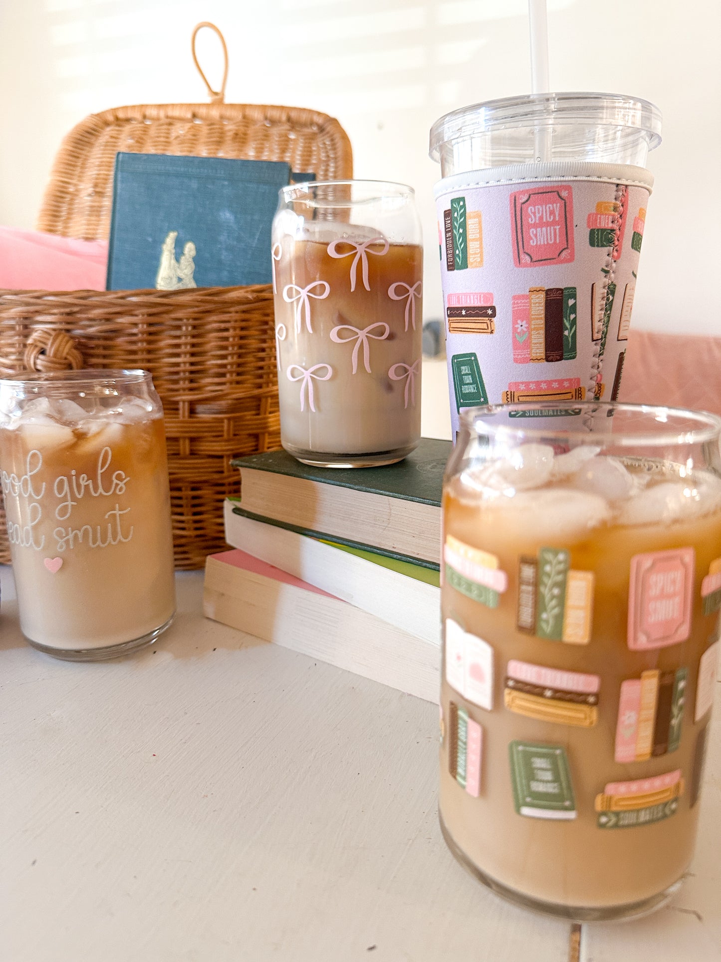 Bows | Glass Tumbler