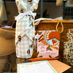 Just Add Wine Gift Set – Hand-Drawn Bees