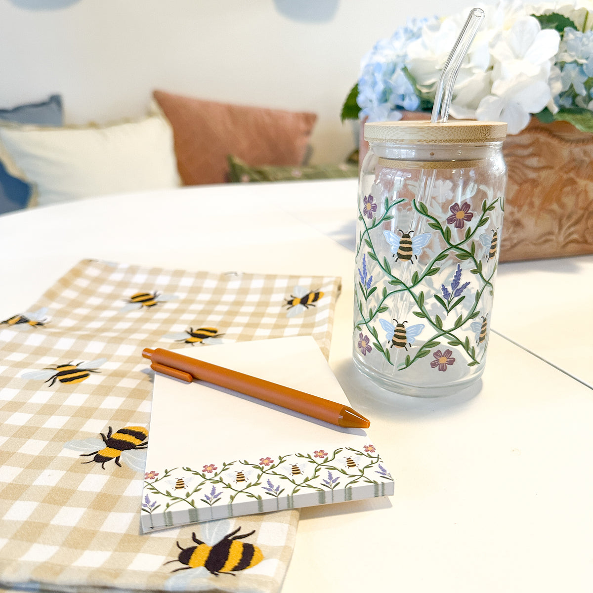 Bee Garden Sip & Savor Gift Set