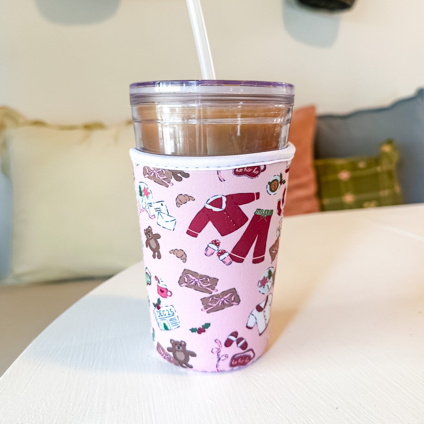 Christmas Morning | Reusable Coffee Sleeve