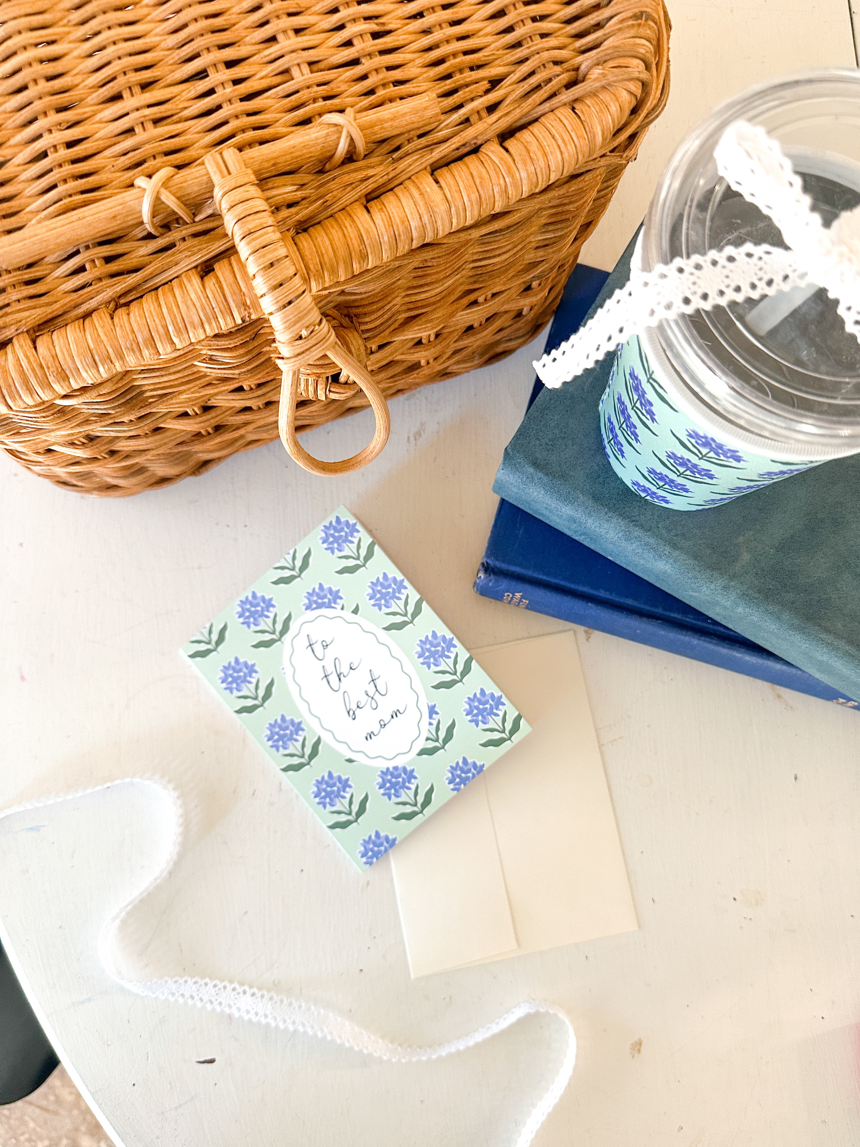 Nantucket Spring Hydrangeas | Coffee Sleeve